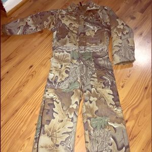 🍁🍁camouflage to fish or hunt boys size 8